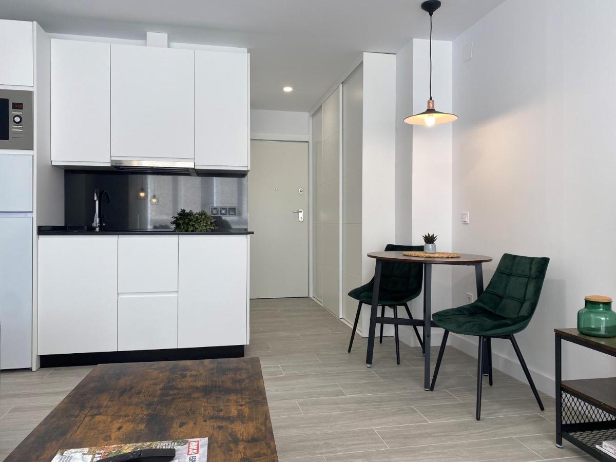 Carmen'S Cozy Apartment ตอร์เรโมลิโนส ภายนอก รูปภาพ