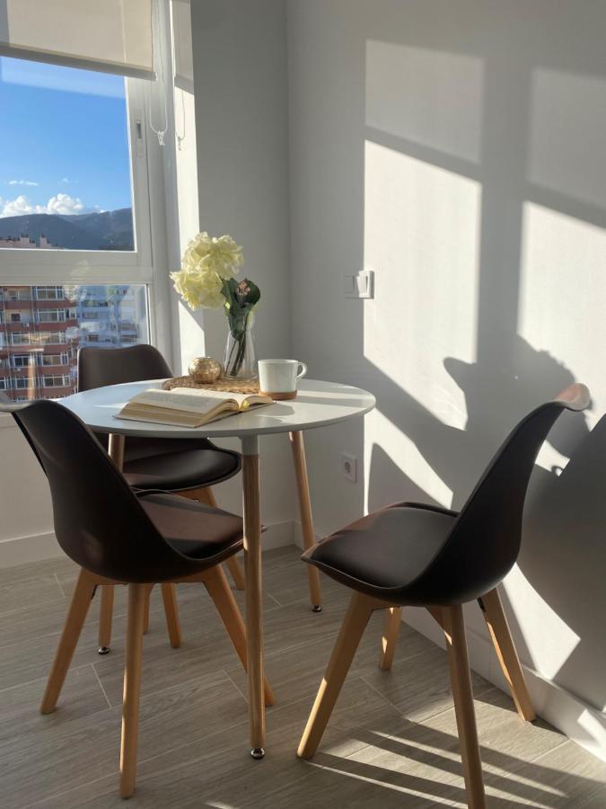 Carmen'S Cozy Apartment ตอร์เรโมลิโนส ภายนอก รูปภาพ